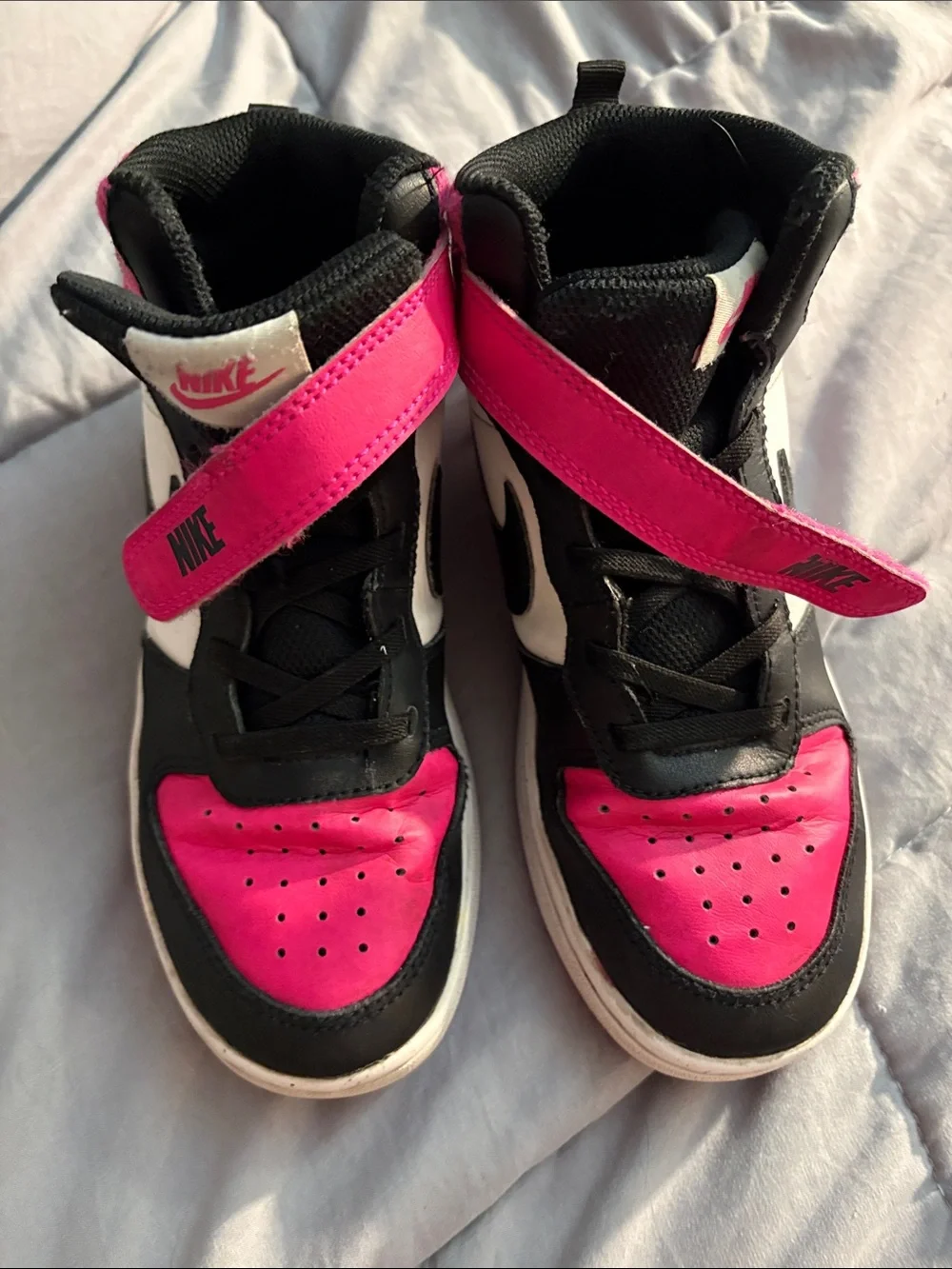 Nike Kids High-Top Sneakers in Bright Pink and Black Size 3Y